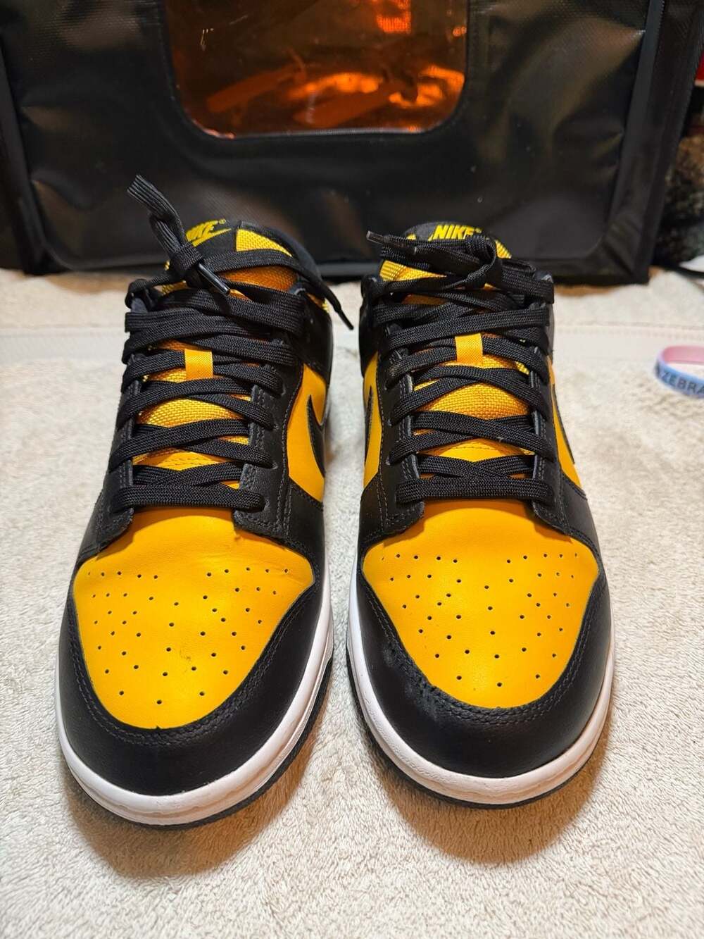 Nike Dunk Low 'Reverse Goldenrod' (FZ4618-001)